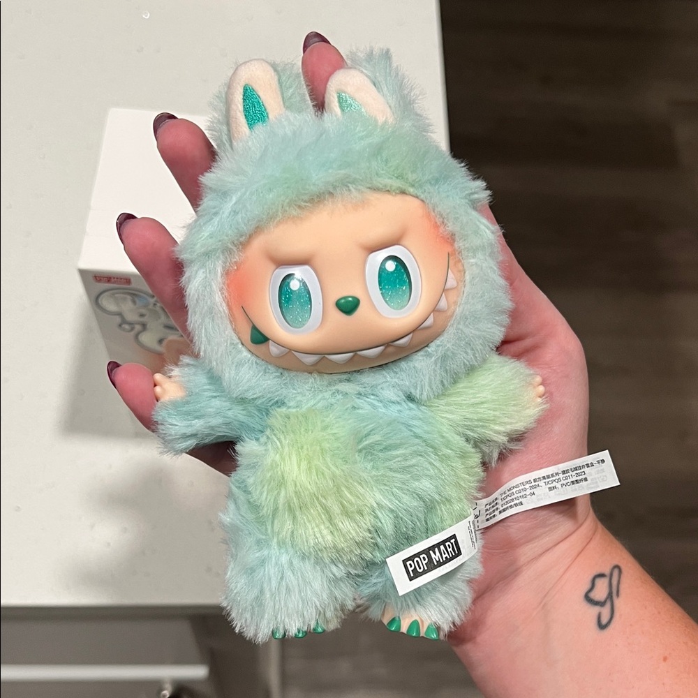 Pop Mart Blind Box - Big into Energy The Monsters - Authentic Labubu